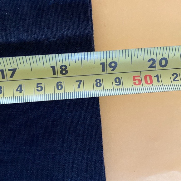 Lace skirt with contrast lining - Picture 7 of 9